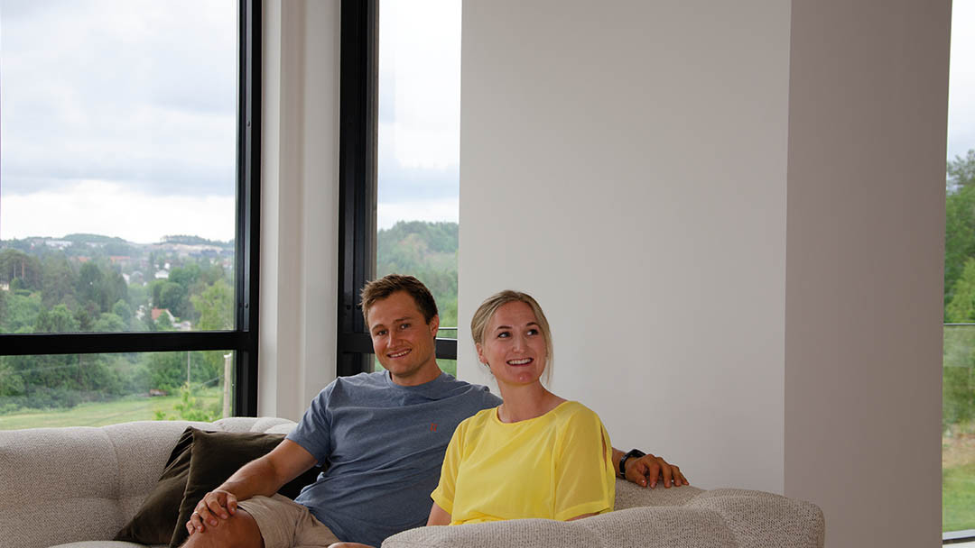 Vedlikeholdsvennlige vinduer: Gode lysforhold med vinduer og skyvedører fra Uldal.